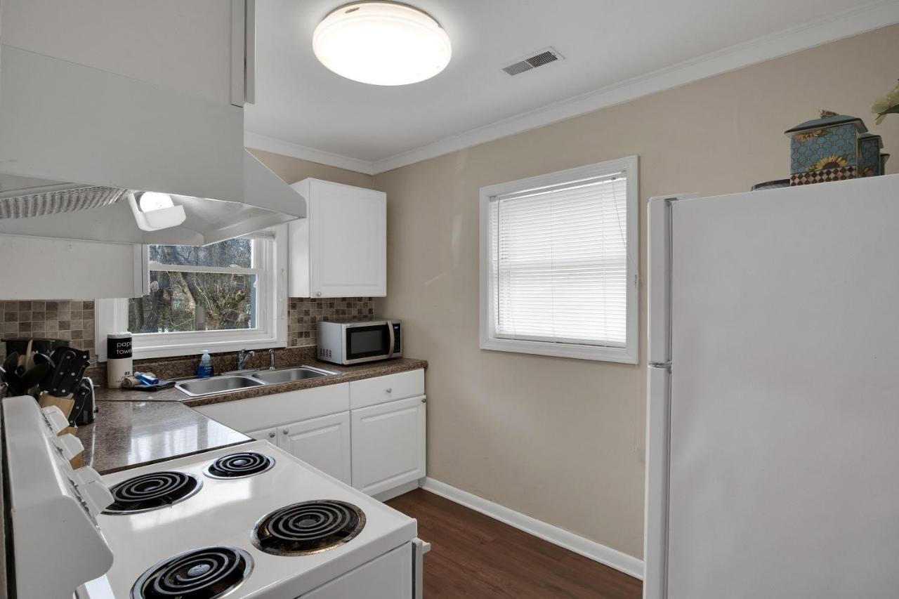 2-Bedroom Pet-Friendly Apartment In East Knoxville Bagian luar foto