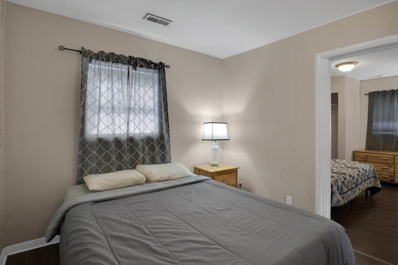 2-Bedroom Pet-Friendly Apartment In East Knoxville Bagian luar foto